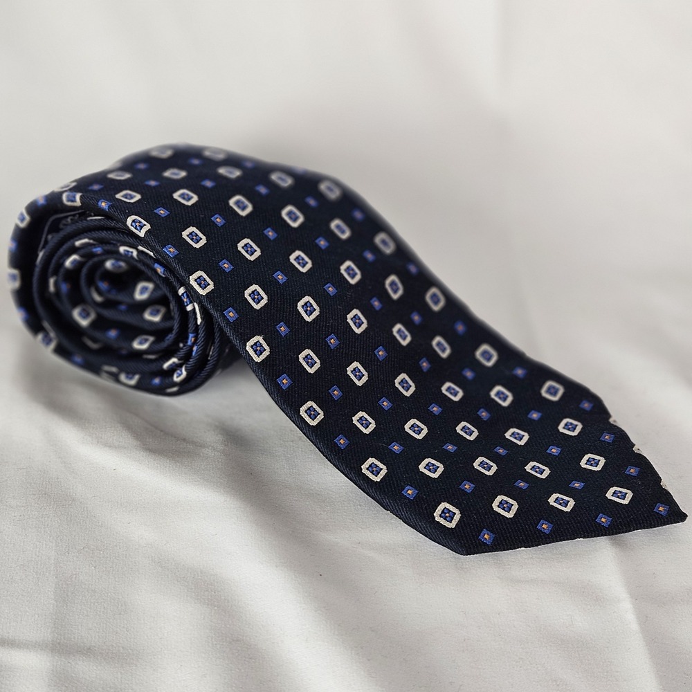 AMERICAN‎ LIVING Men's 100% Silk Tie ~ Blue  ~ Hand Made!